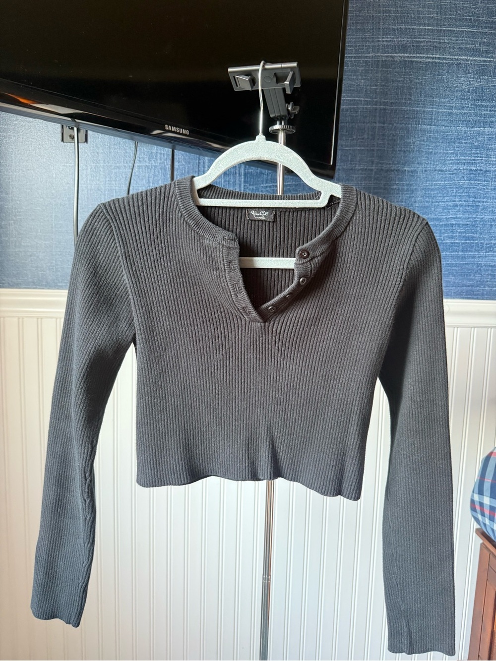 PacSun Black Ribbed Cropped Henley Long Sleeve